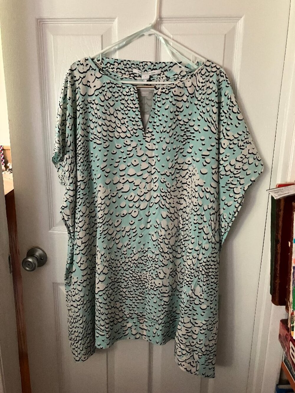 Diana von Furstenberg beonica kaftan tunic dress Leopard rain Spots Holo mist S